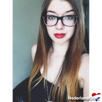 nadin89 spoofed photo banned on nederland-chat.nl